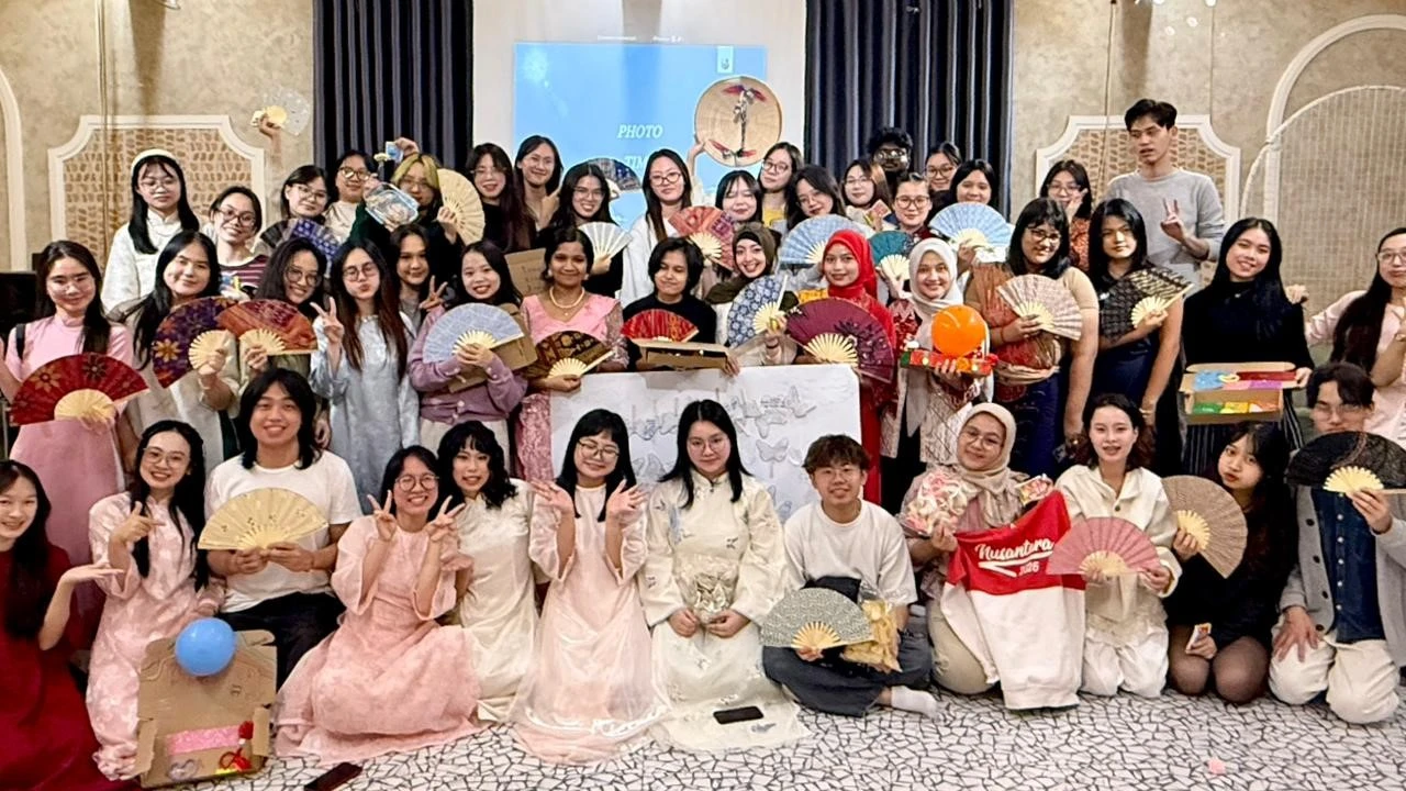 Mengajar di Vietnam, Mahasiswi Ilmu Politik FISIP USU Ikuti Global Volunteer AIESEC