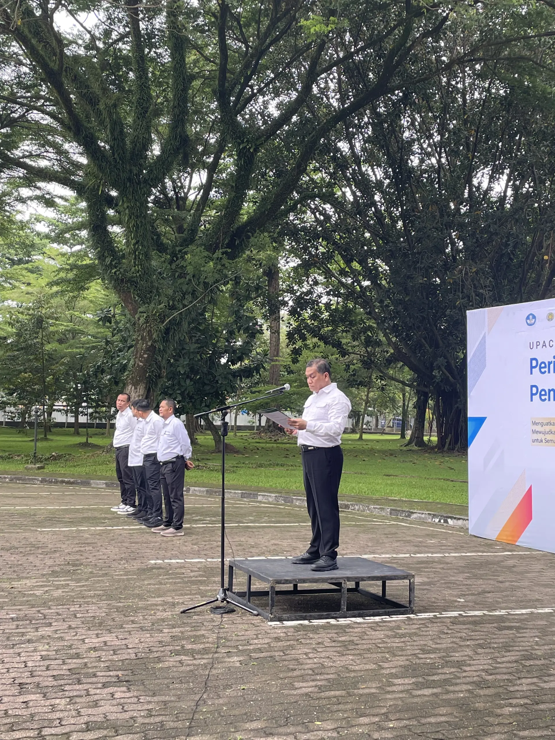 Apel Pagi di Halaman Rektorat USU Berlangsung Khidmat, Tekankan Efisiensi Energi dan Disiplin Kerja