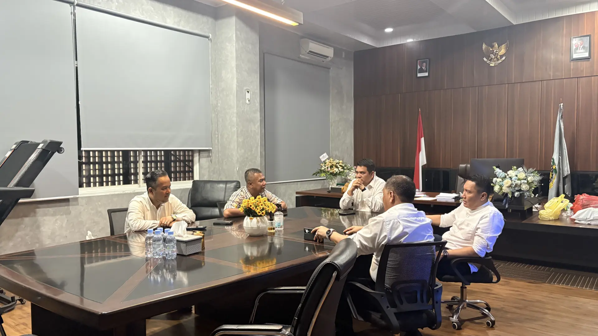 Vice Rector Visits FEB USU, Discusses Facilities and Infrastructure