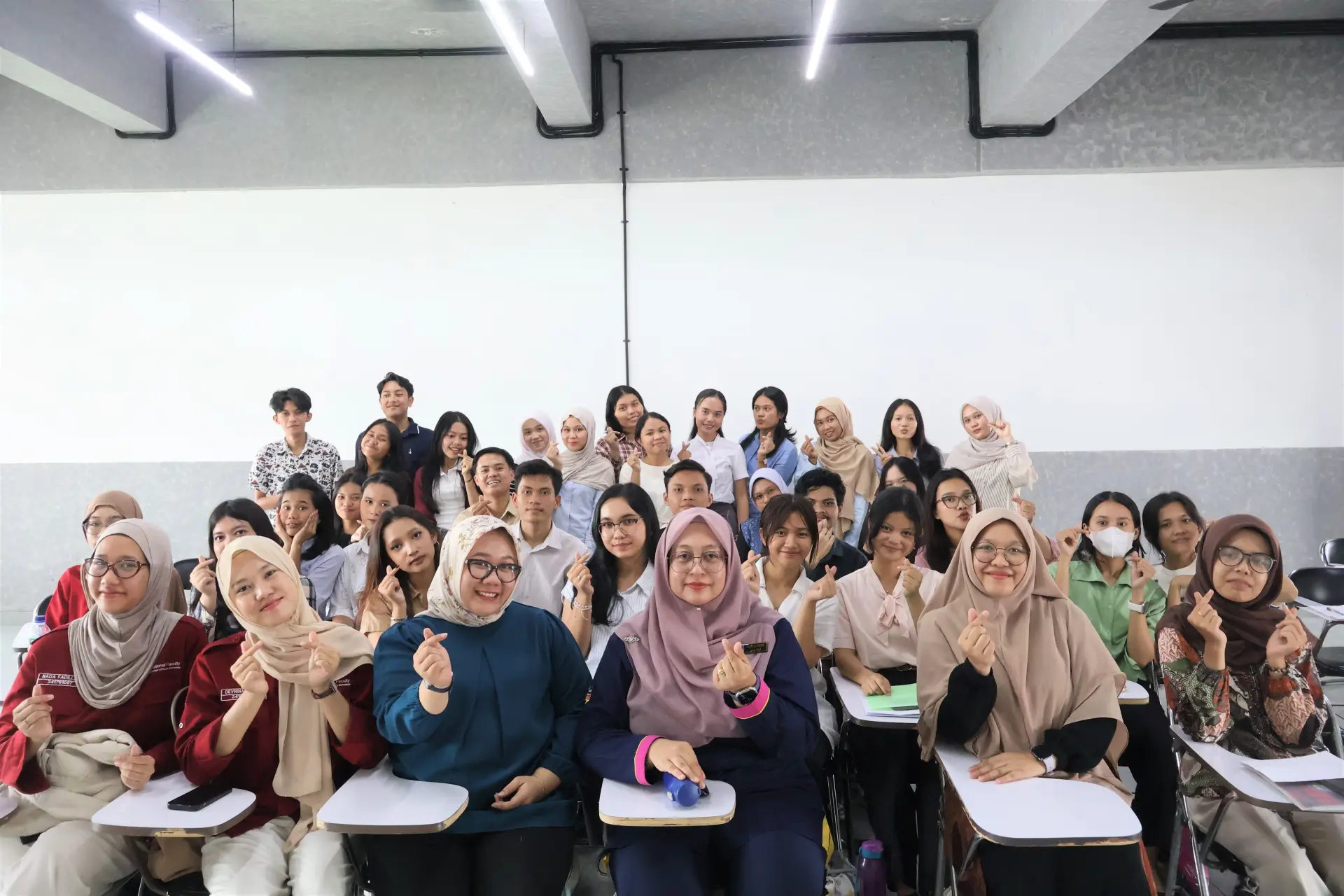 Program Studi D4 Perbankan dan Keuangan  Fakultas Vokasi USU Gelar Guest Lecture Bersama Akademisi UiTM Malaysia