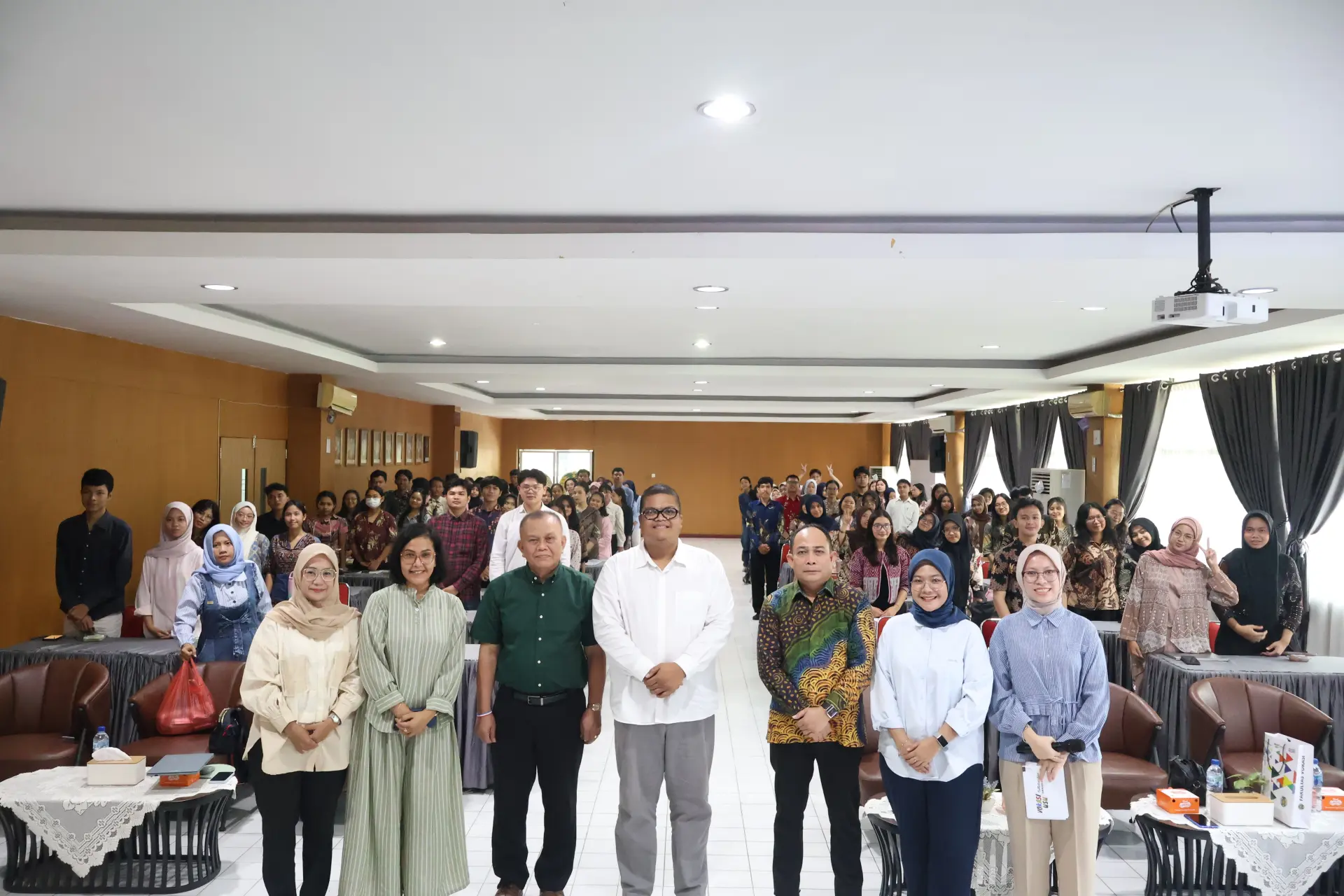 Transforming Ideas into Creations: National Competition Preparation Bootcamp for the Applied Bachelor’s Degree Program in Applied Chemistry