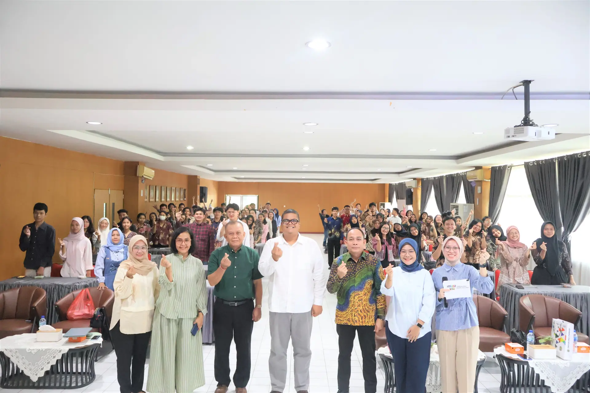 Program Studi D4 Kimia Terapan Fakultas Vokasi Universitas Sumatera Utara Gelar Seminar Transformasi Ide Menjadi Karya – Bootcamp Persiapan Kompetisi Nasional