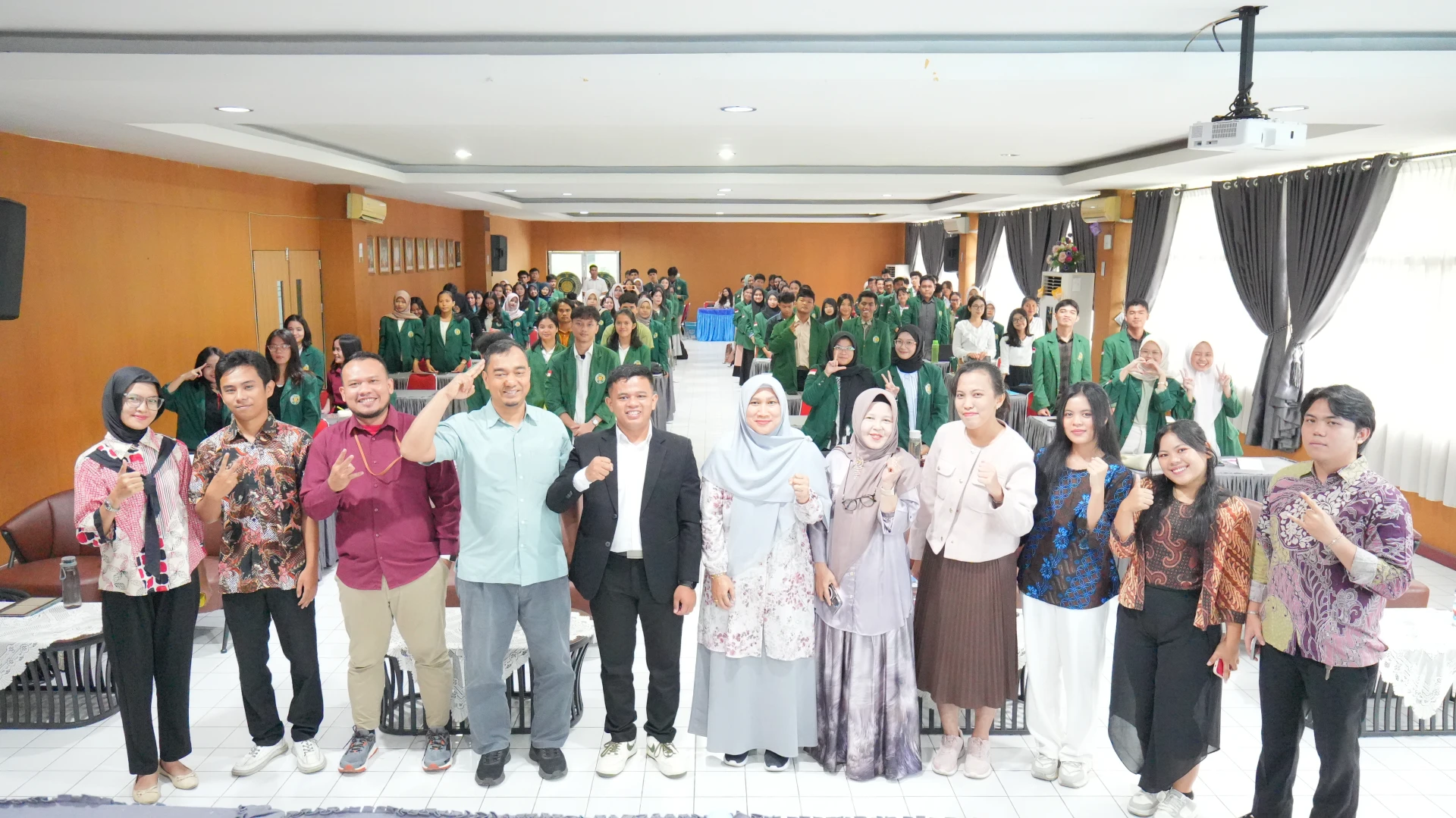 Workshop Program Studi Sarjana Fisika FMIPA USU, “Boost Your Ideas: Kreativitas Fisika dalam Penulisan Esai Ilmiah dan LKTI”