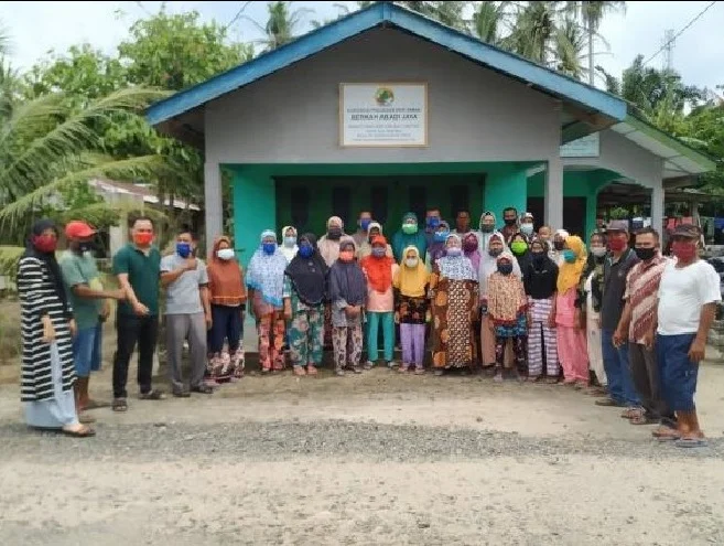 Yanysis Technology: Organic Fertilizer Production and Marketing Management Improvement at Berkah Abadi Jaya Cooperative