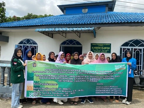 Community Service "MSME Transformation: Implementation of Digital Technology and Sharia Financial Management in Madong Village – Sei Nyirih, Tanjungpinang"