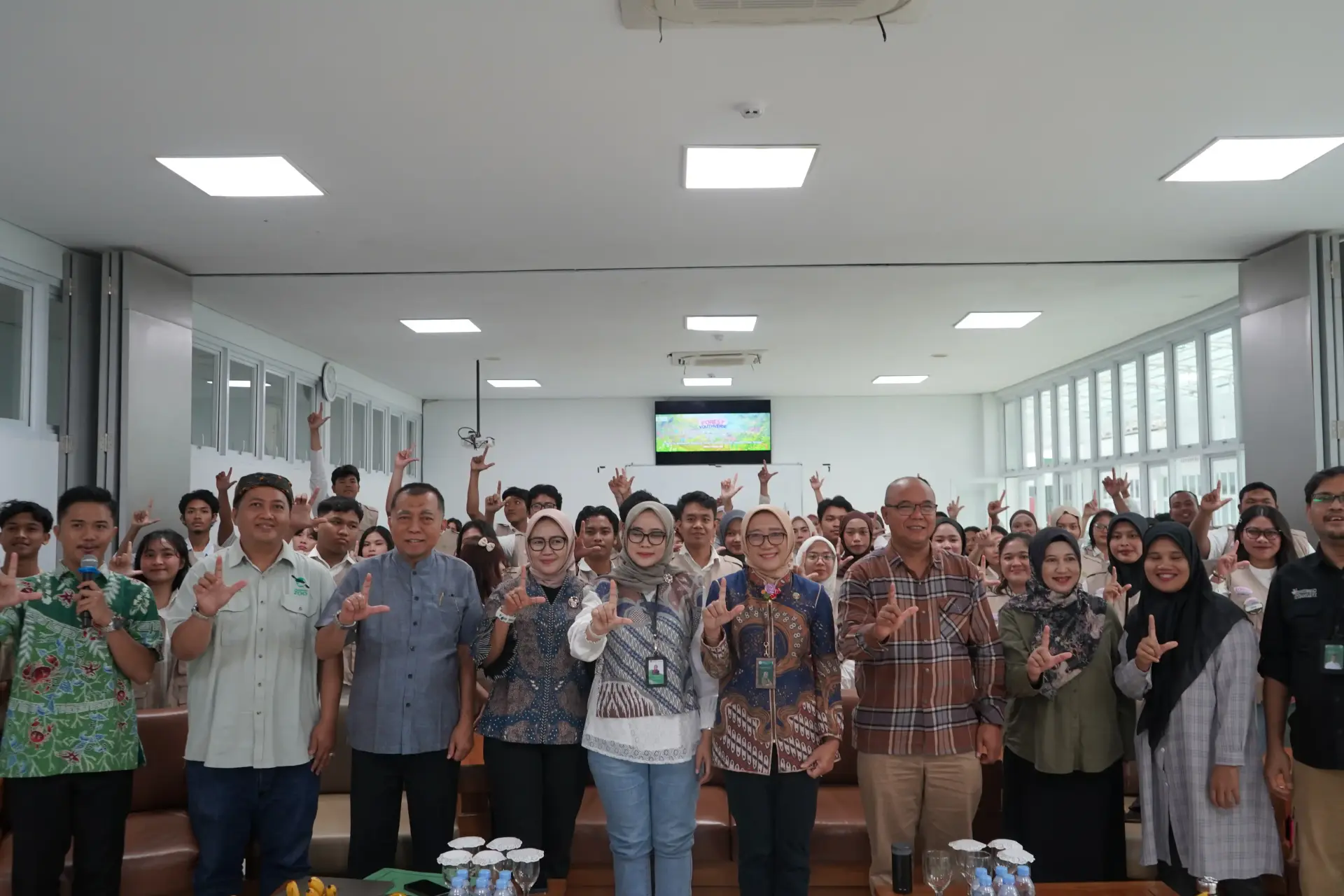 Faculty of Forestry USU Hosts the Forest Youthverse Resilience Summit, Empowering Young People to Take Action for Biodiversity