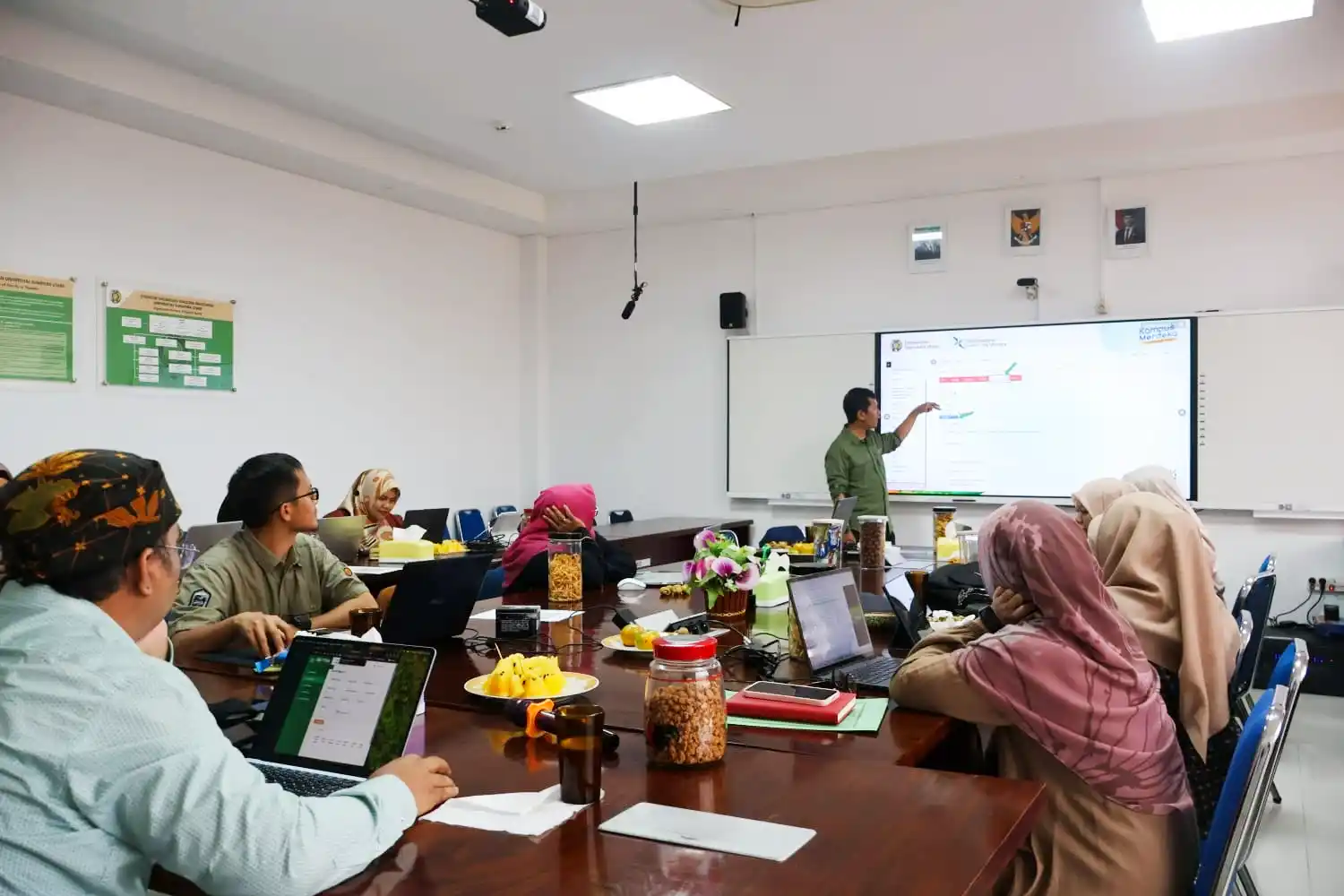 Fahutan USU Strengthens Digital Learning through E-Learning Training for Lecturers