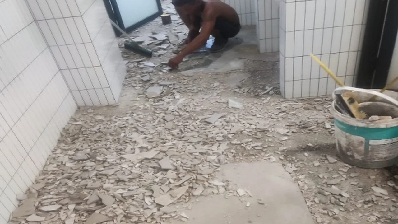 FEB USU Tingkatkan Kelayakan Fasilitas Kamar Mandi Lantai I Gedung Baru
