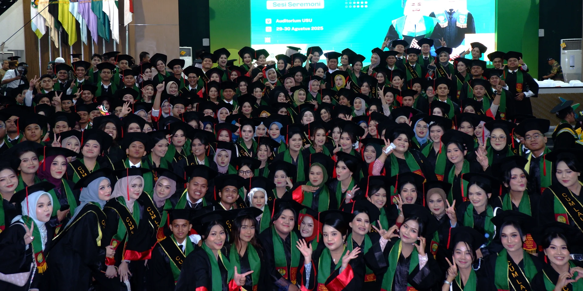 USU Rector Graduates 536 Faculty of Law Students in Graduation Ceremony IV of Academic Year 2024/2025