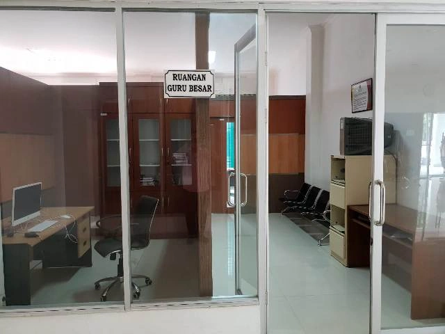 professor-office