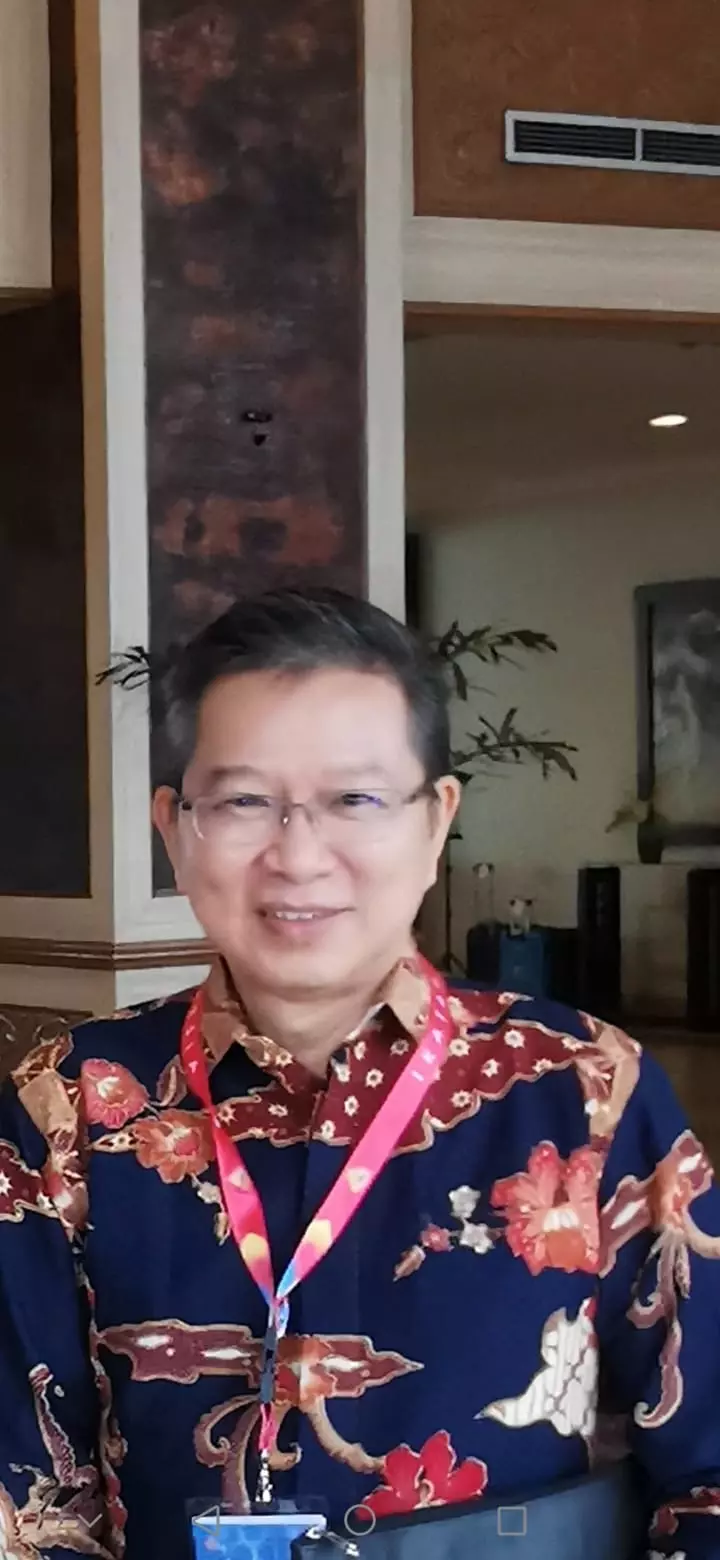 Dr. Tony, S.H., Sp.N., M.Kn.