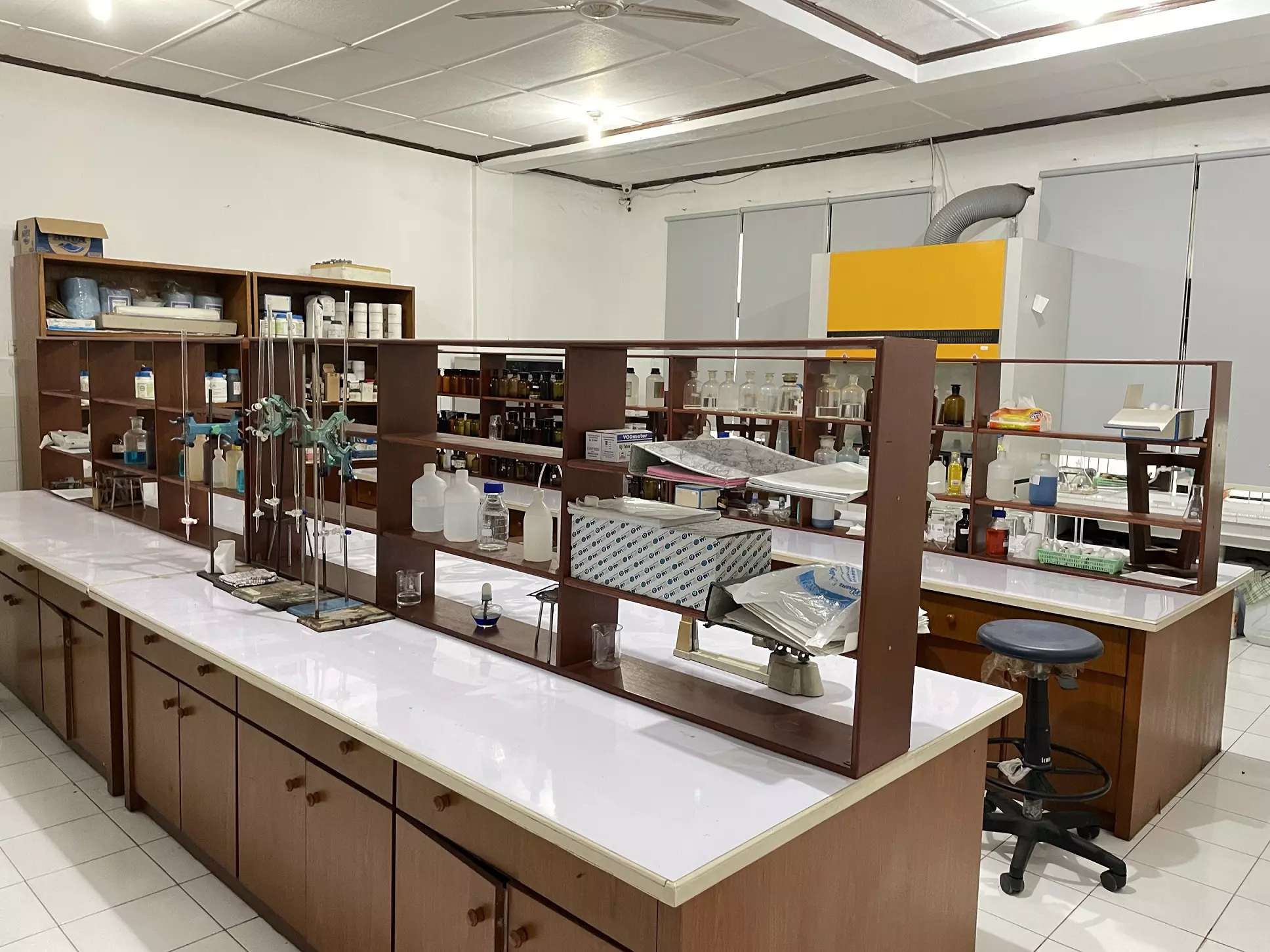 Laboratorium Biomedik Fakultas Kesehatan Masyarakat Universitas 