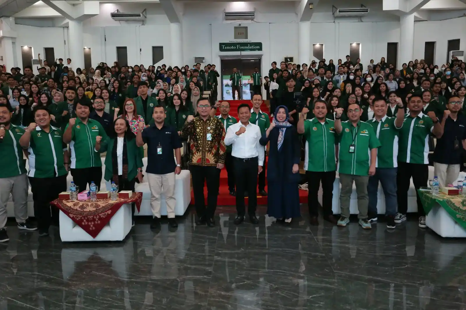 Gambar 2