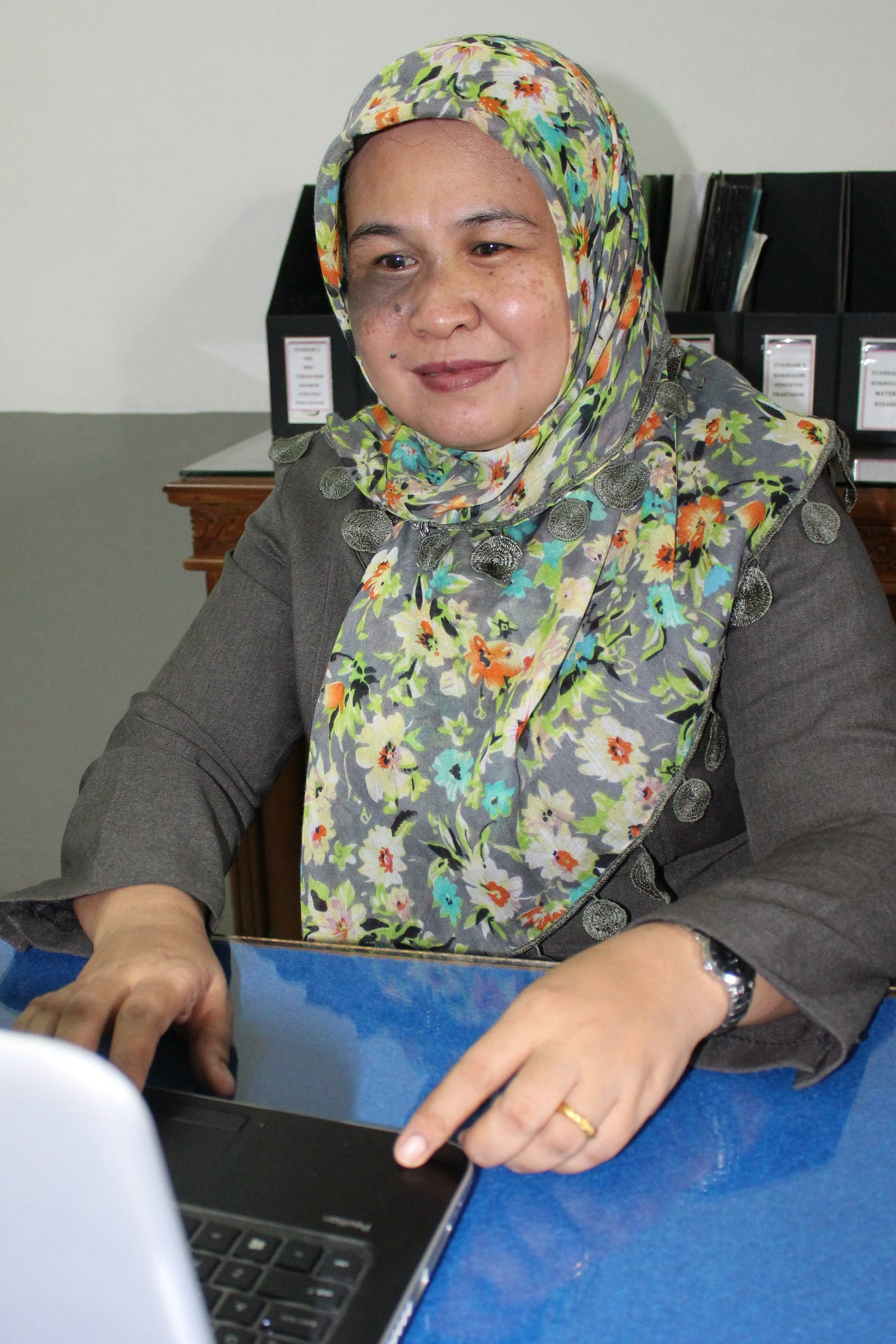 Dr. Elimasni
