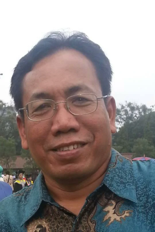 Prof. Dr. Tulus, Vor.Dipl.Math., M.Si., Ph.D.