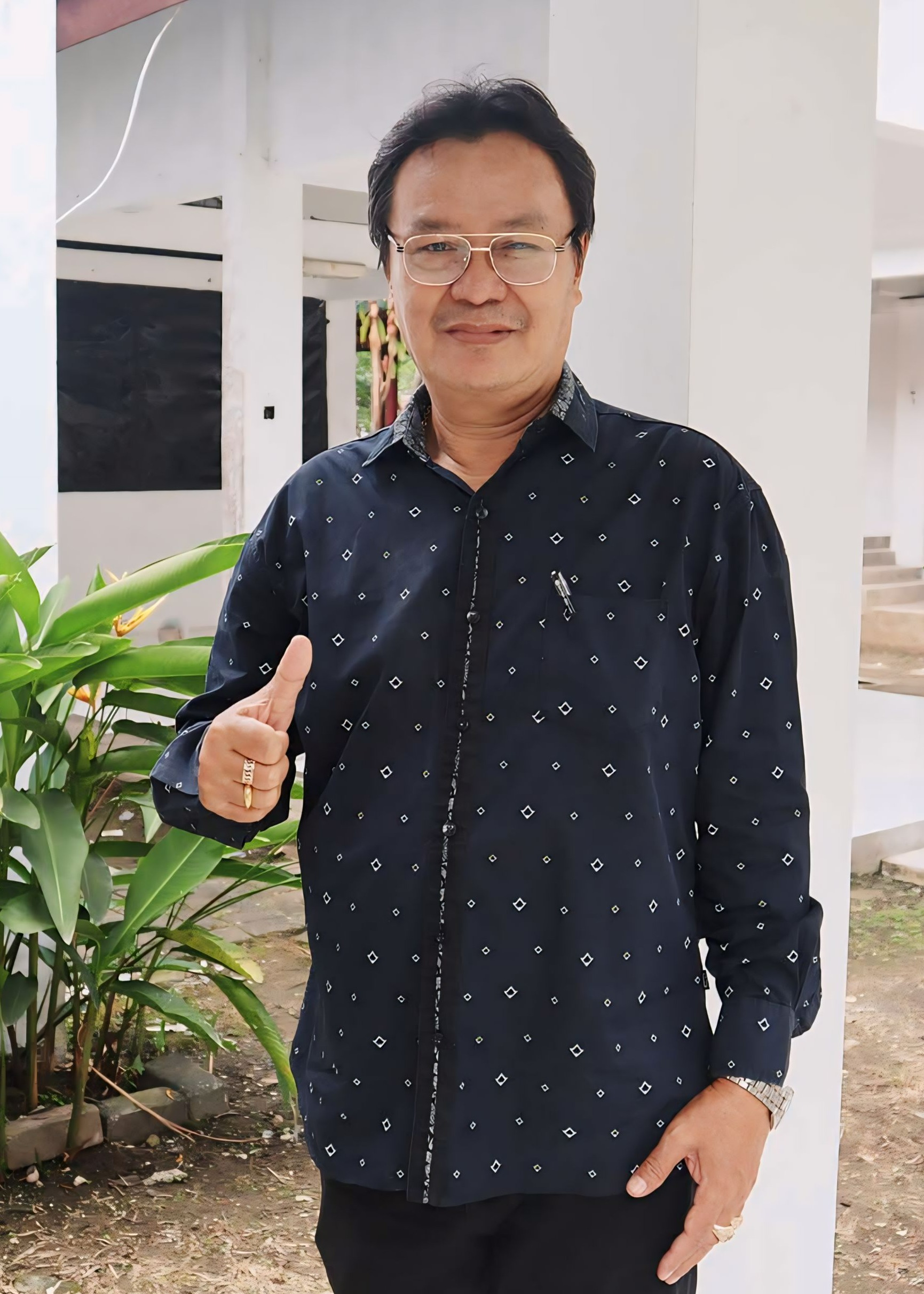 Drs. Parlindungan, M.Hum