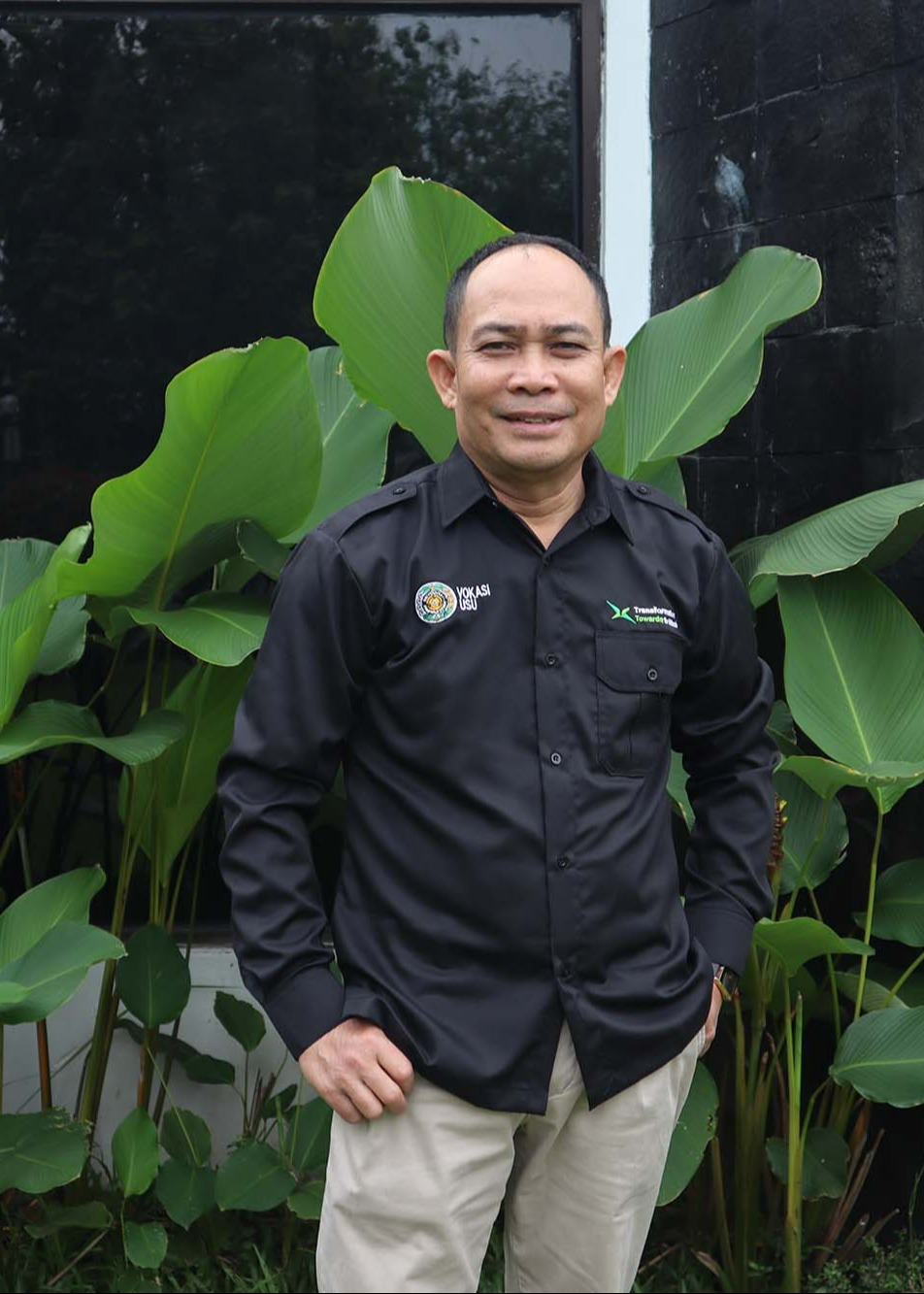 Dr.  Solahuddin Nasution, S.E.,M.SP