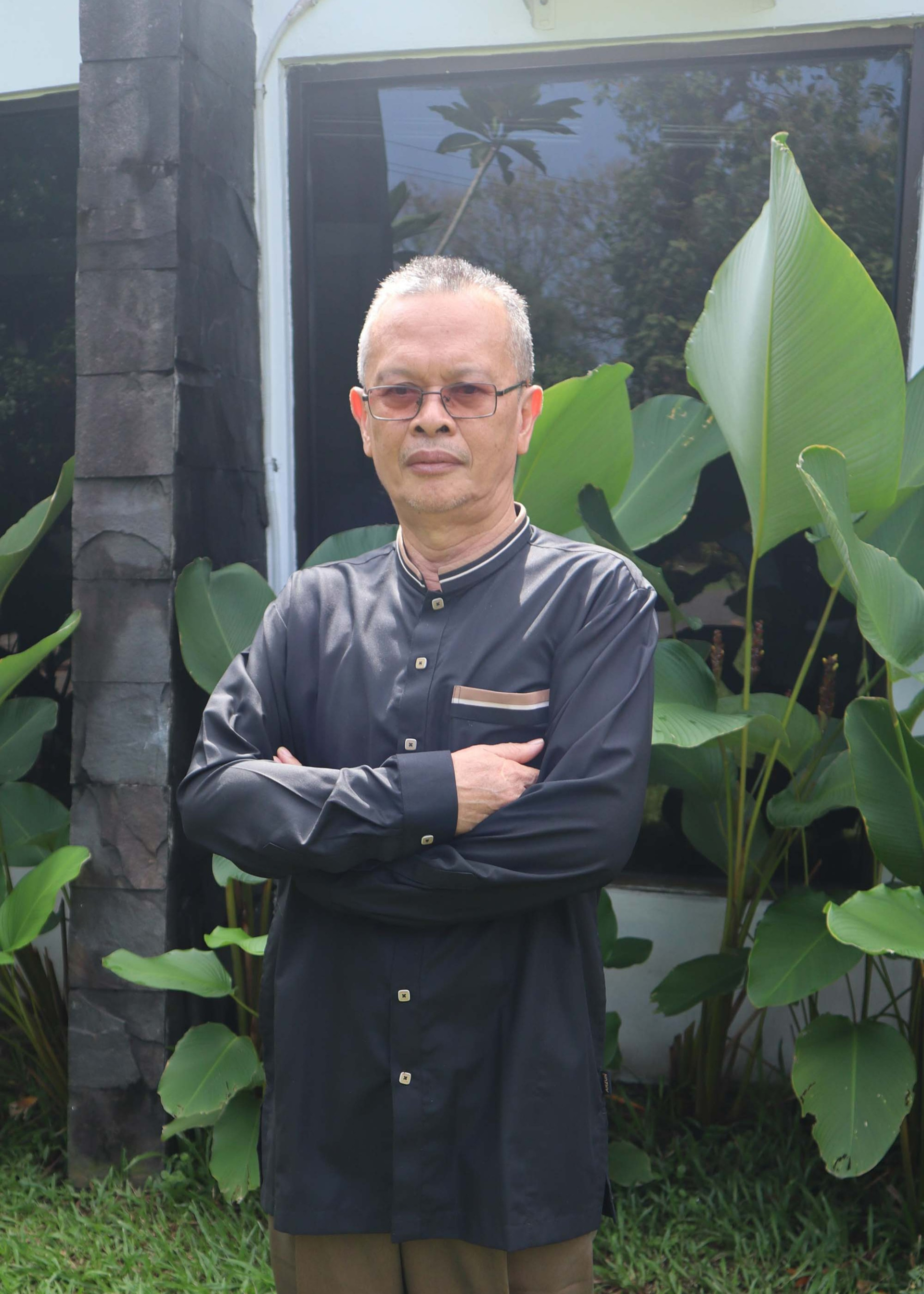 Drs. Kariono, M.Si