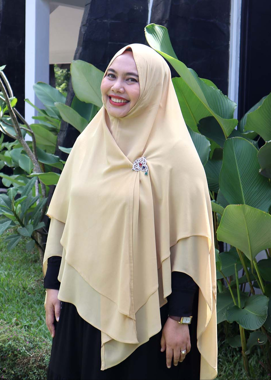 Dr.  Yasmin Chairunisa Muchtar, SP., MBA.