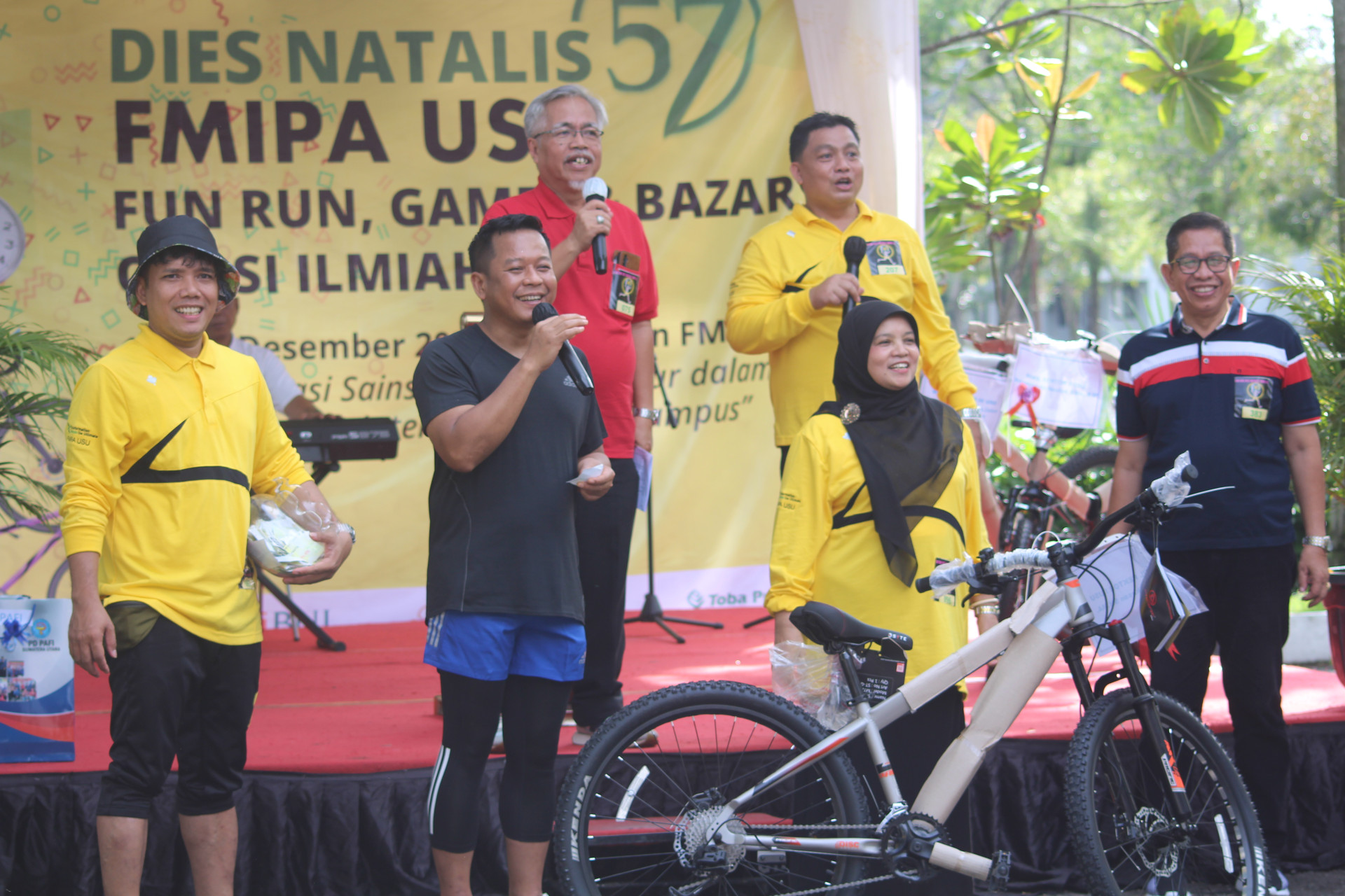Fun Run, Games, and Bazaar Enliven the 57th Anniversary of FMIPA USU in 2022