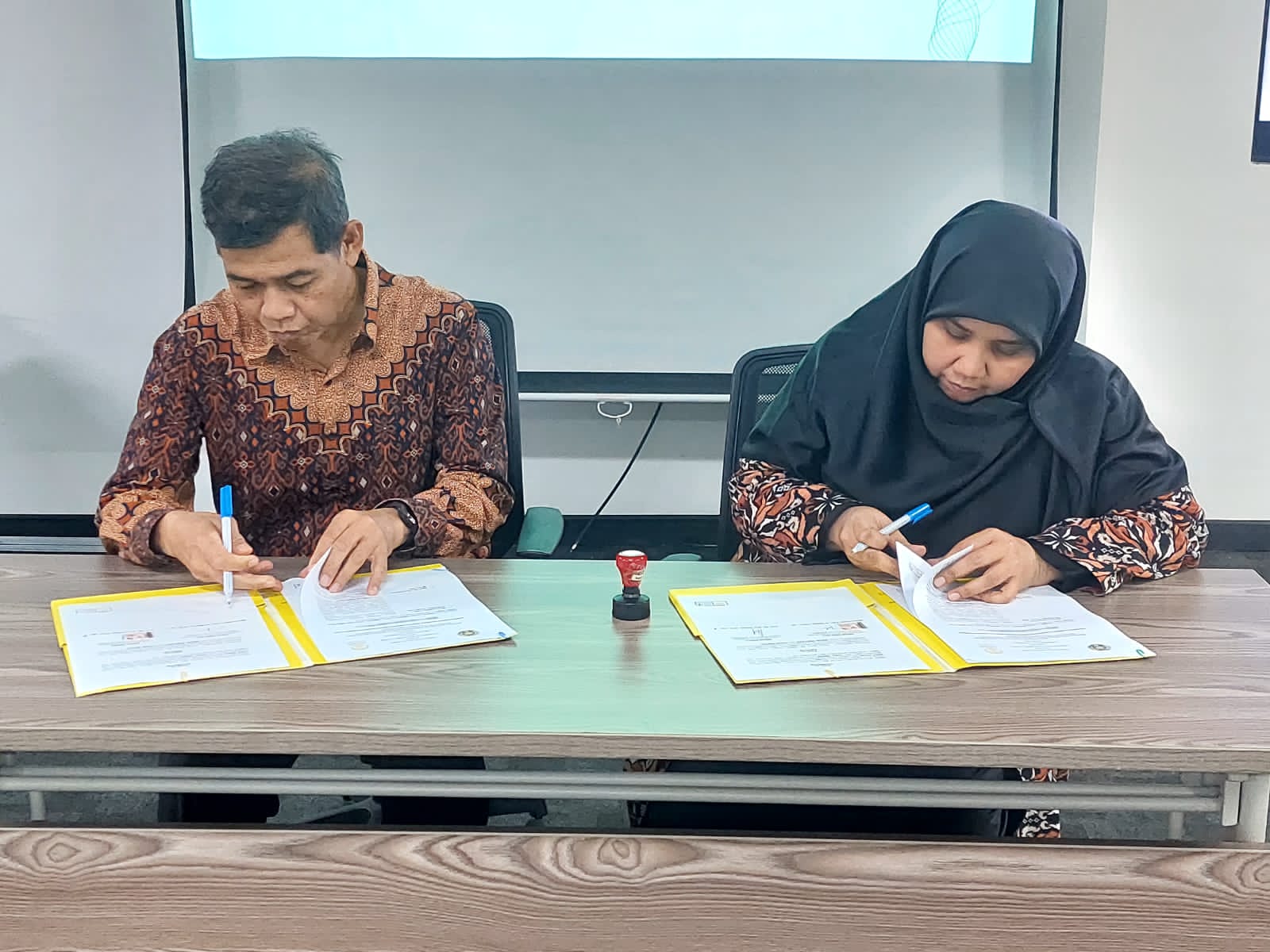 Memorandum of Understanding (MoU) antara Fakultas Farmasi USU and UI
