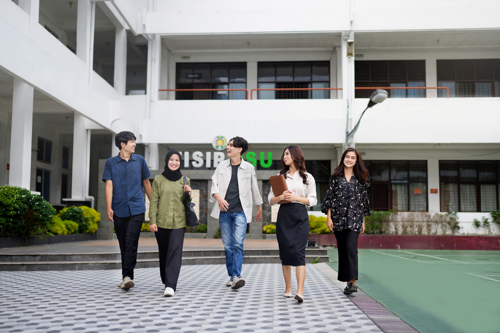 Alumni Image
