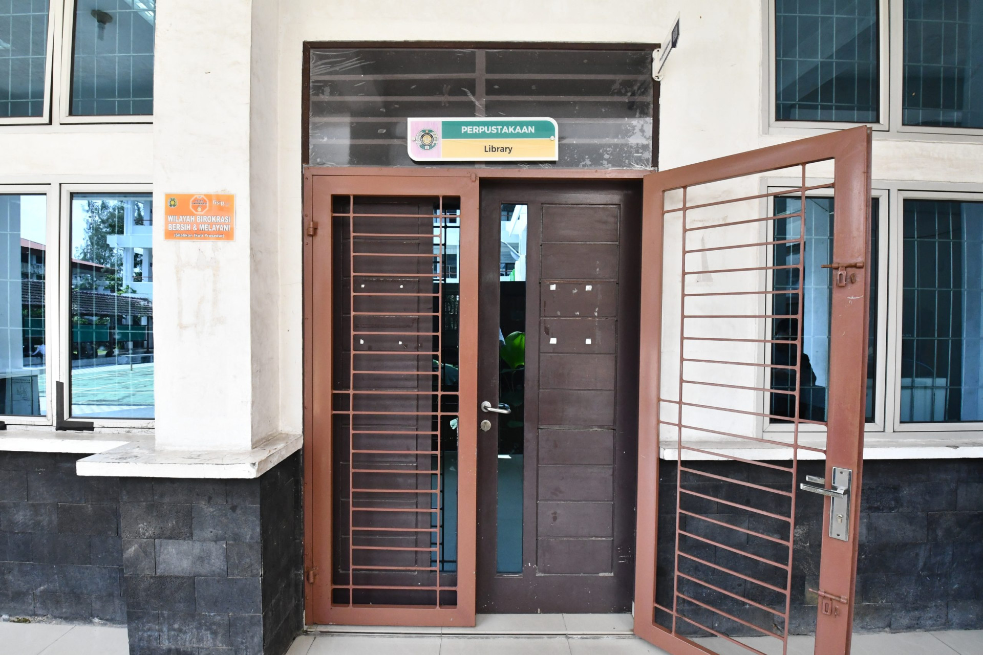 Pintu Masuk