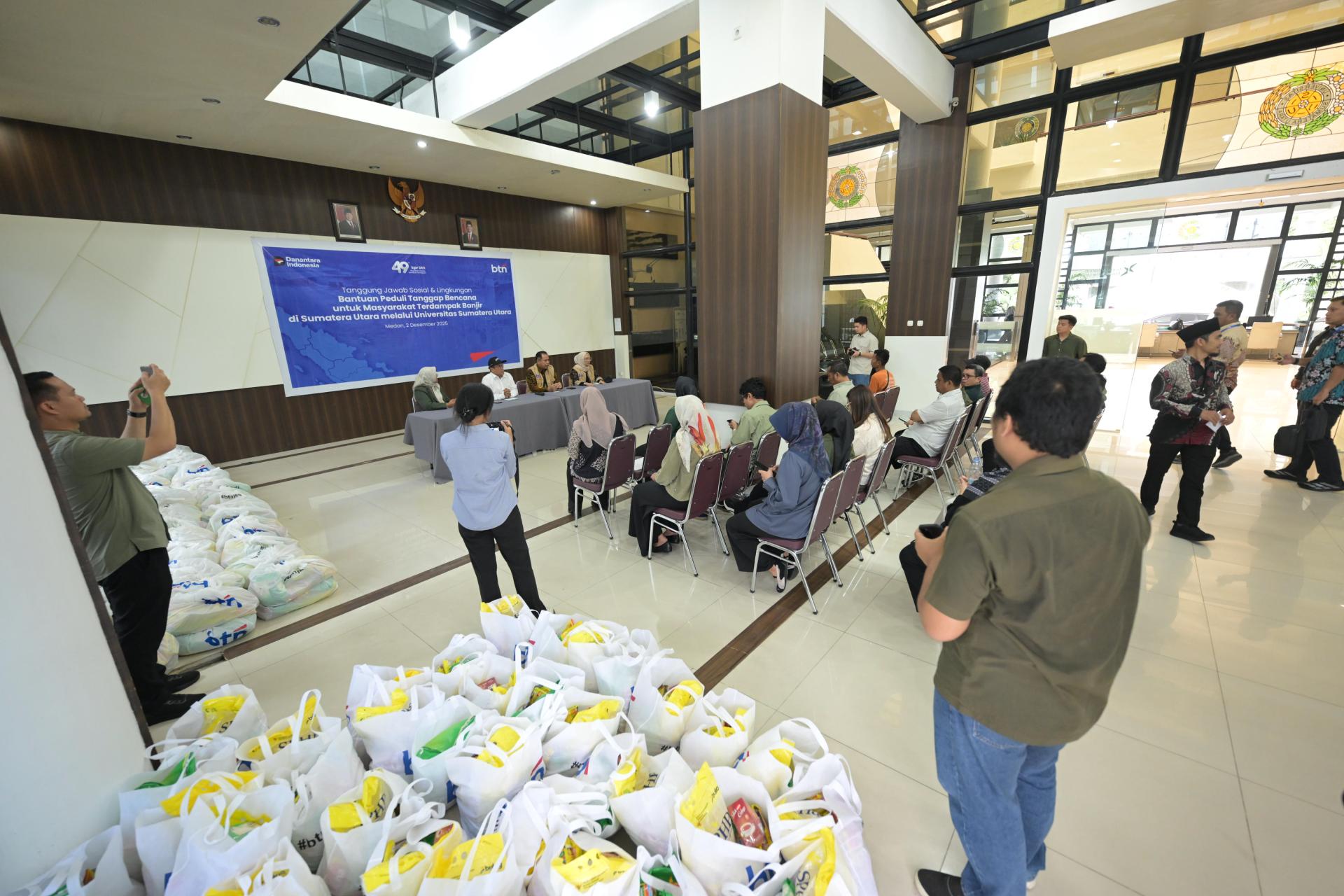 USU and BTN Peduli Distribute Aid to Flood-Affected Students (December 2, 2025)