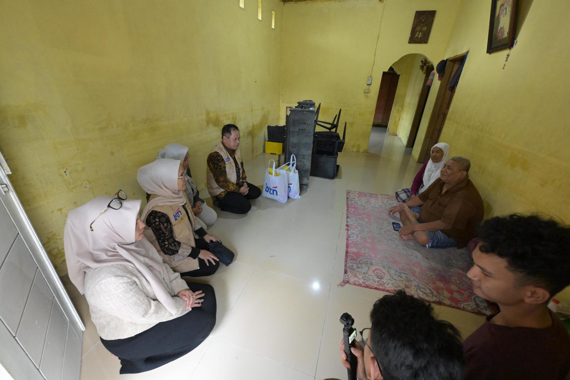 USU and BTN Peduli Distribute Aid to Flood-Affected Students (December 2, 2025)