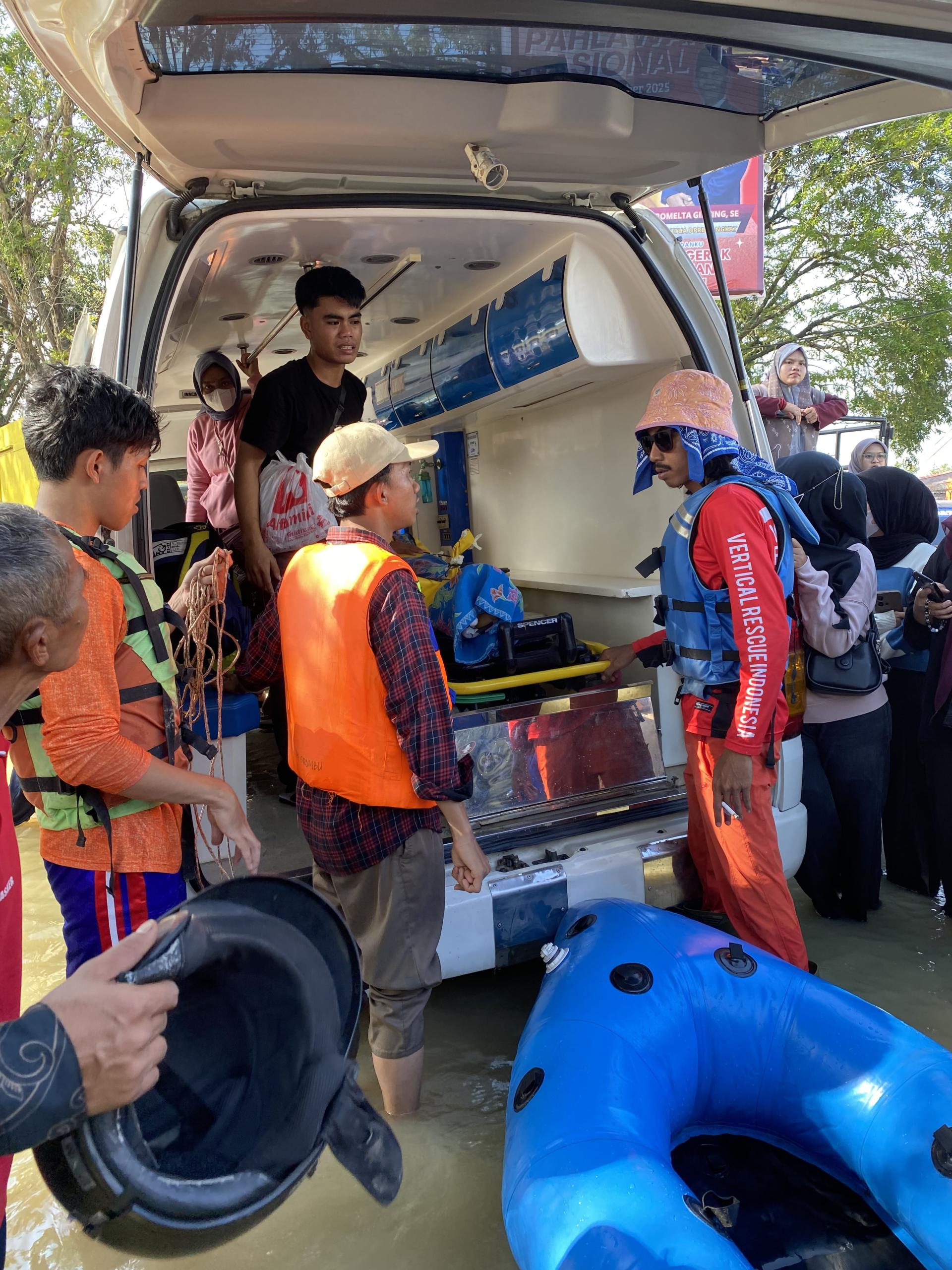Kegiatan Aksi Peduli USU di Tanjung Pura