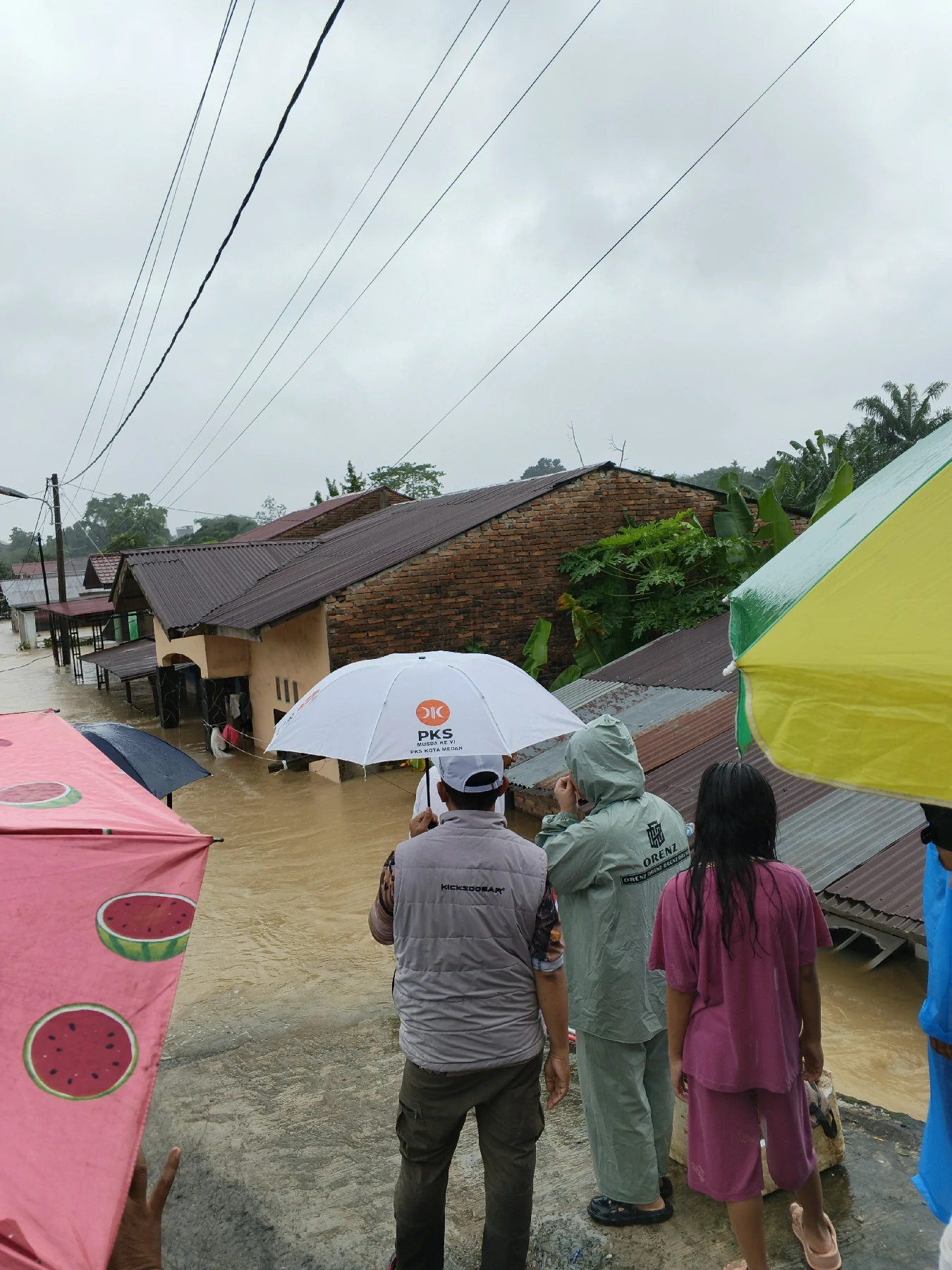 Kunjungan ke Lokasi Banjir