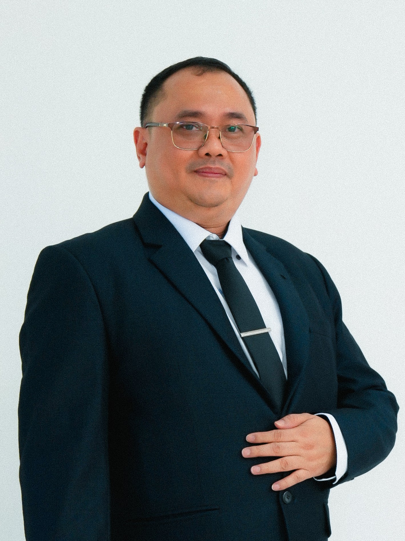 Dr. Simson Ginting S.Sos., MPA.