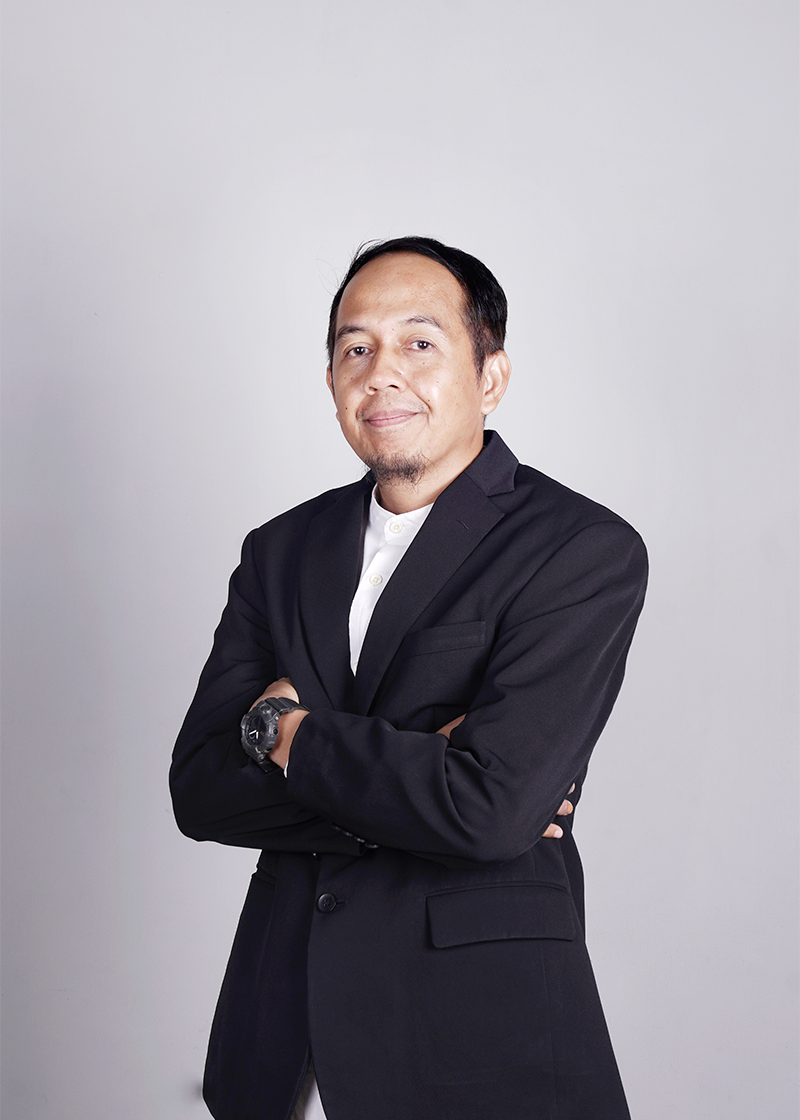Dr. Eng Ade Candra, S.T., M.Kom.