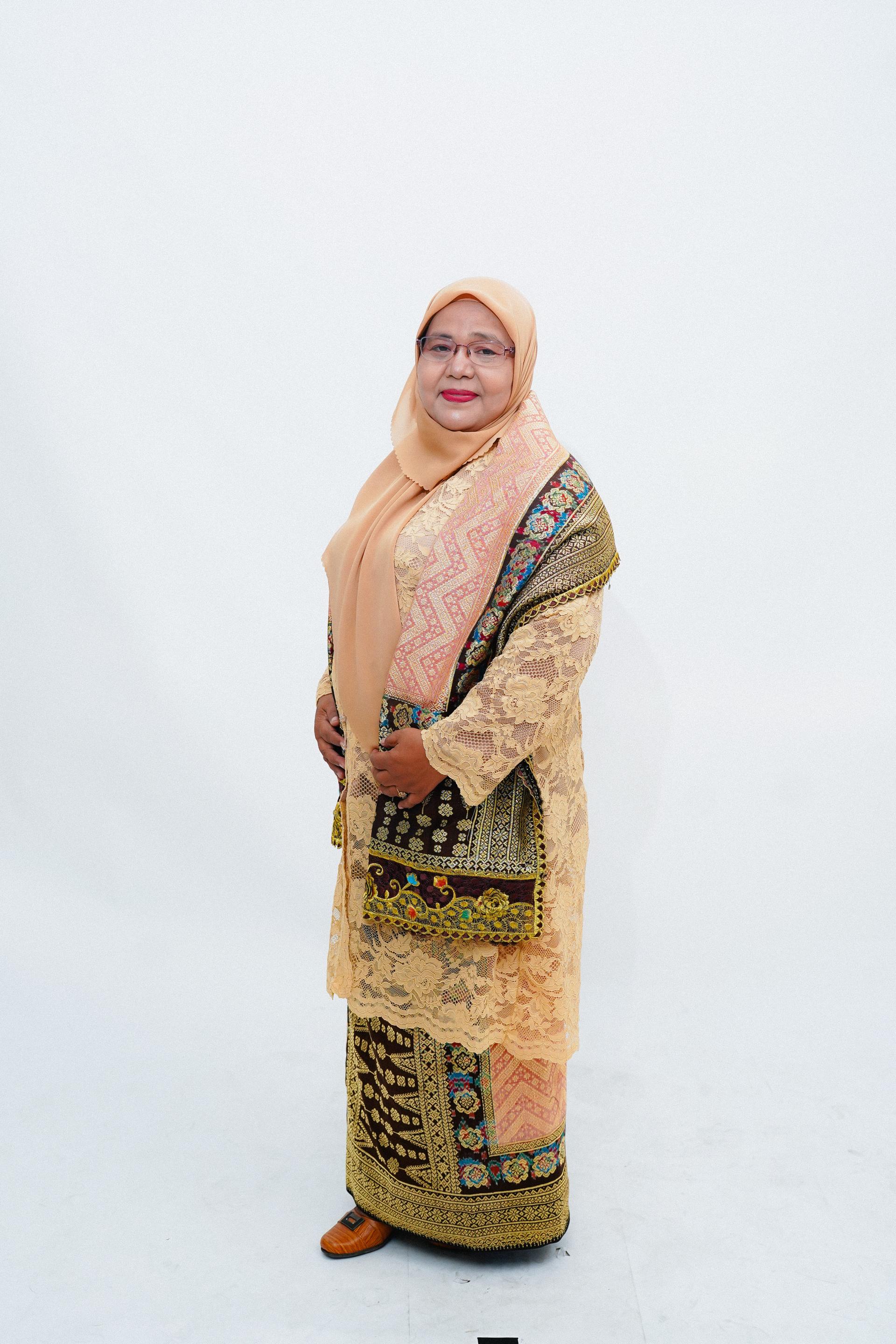 Prof. Dr.Mariani Br. Sembiring, SP., MP.
