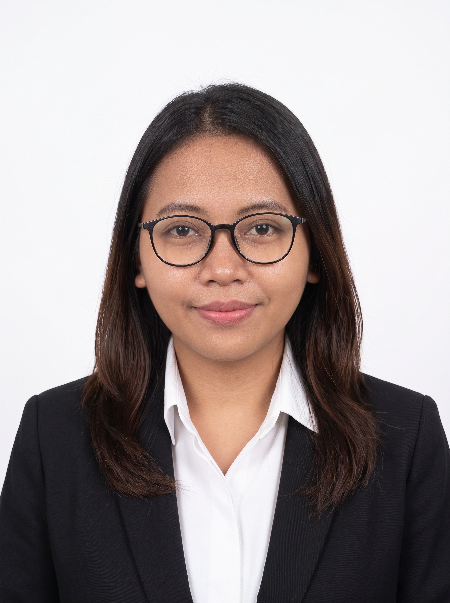 Rena Lorenza Sihombing, S.M