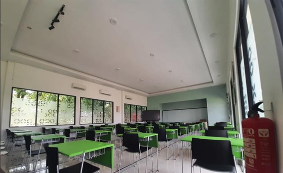 Ruang Kelas J.09-108
