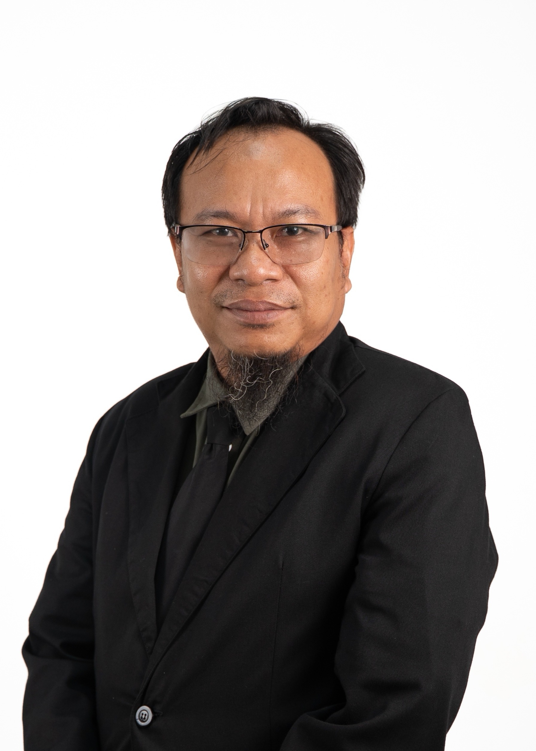 Dr. Ir. Luthfi Hakim, S.Hut., M.Si., IPM., ASEAN Eng