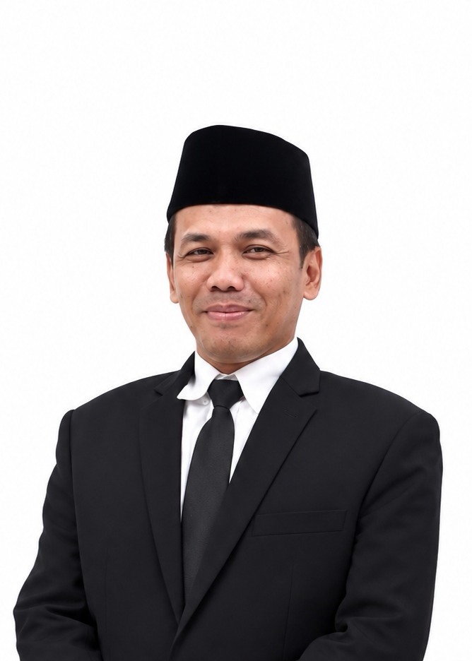 Prof. Dr. Ir. Agus Purwoko, S.Hut., M.Si., IPU